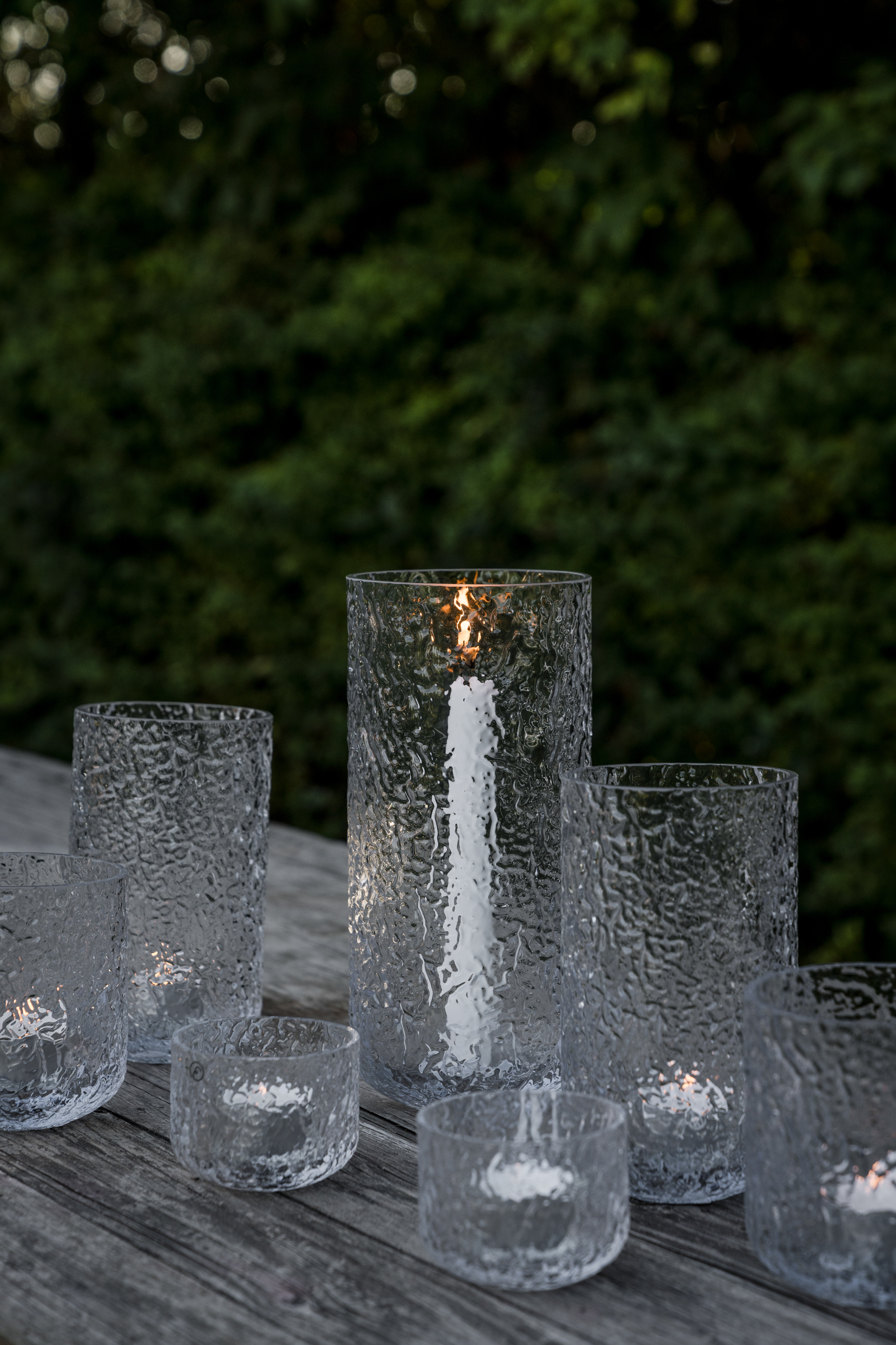 Windlicht aus Glas gemustert, Stabkerze, D8 H6
