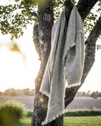 Pläd 130x180 beige m vit frans