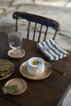 Bricka/Underlägg i ljust trä d10 cm