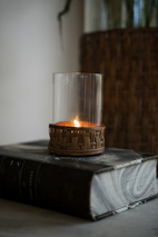 Lykta/Vas i mörk korg d7 h8,5 cm