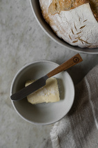 Smörkniv rosfritt/trähandtag